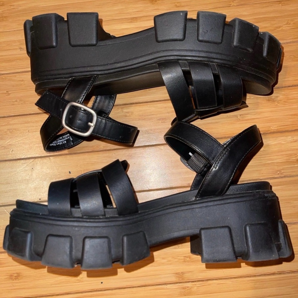 Wild Fable Women's Black Platform Avril Fisherman Chunky Sandal - Picture 3 of 6